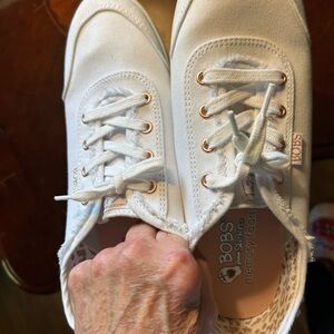 Skechers White Sneakers Classic Minimalist Design